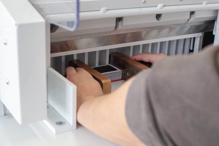 Precision card cutting machine